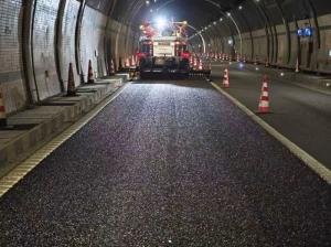 四川　精細抗滑保護層技術實現長大隧道安全性能顯著提升